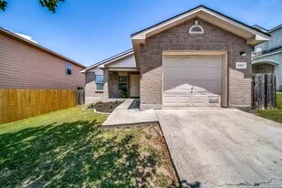 6327 Wild Flower Way in San Antonio, TX - Building Photo