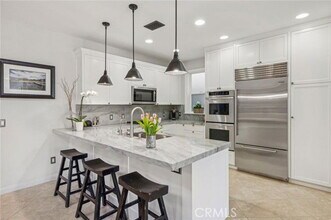 610 Marigold Ave in Newport Beach, CA - Building Photo - Building Photo