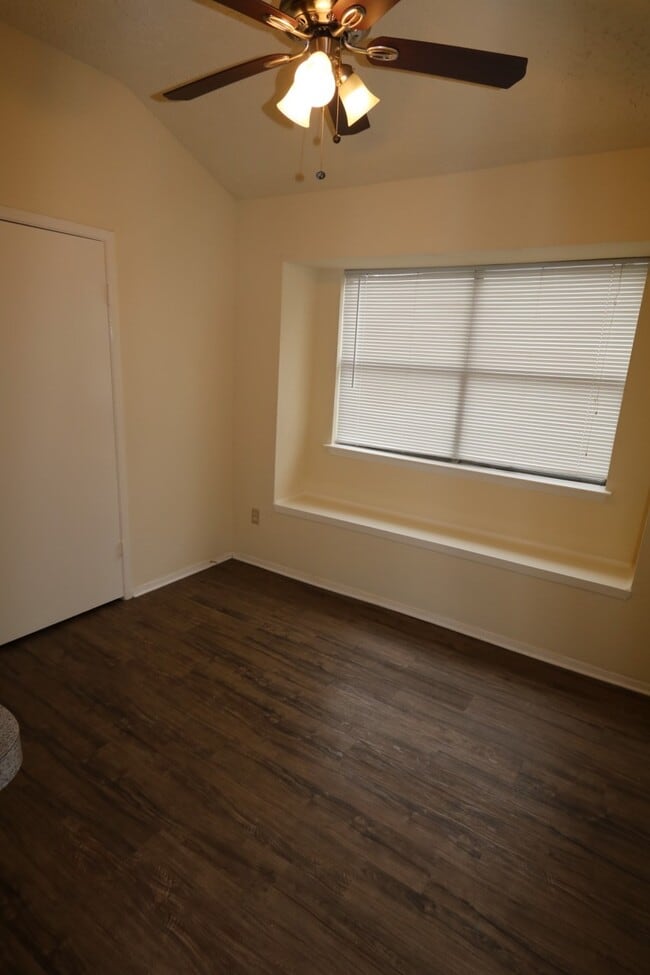 property at 21134 Park Mt Dr