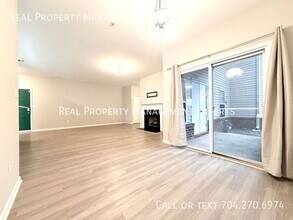 2554 Carya Pond Ln in Charlotte, NC - Building Photo - Building Photo