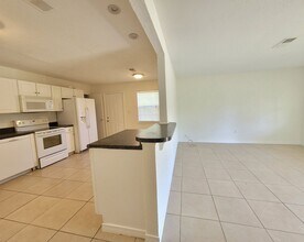 215 Combs Manor Ct NW in Fort Walton Beach, FL - Building Photo - Building Photo