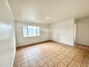 277 Cherry Way in Hayward, CA - Building Photo - Building Photo