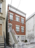 837 Courtlandt Ave Apartments