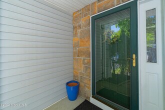 3 Deerwood Ct in Albany, NY - Building Photo - Building Photo