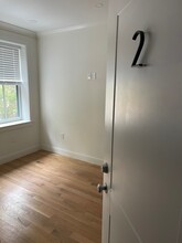 18 Grove St in Boston, MA - Building Photo - Interior Photo