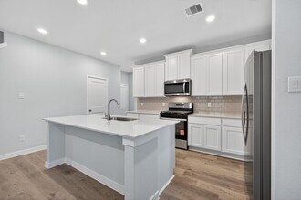 3922 Accolade Xing in Brookshire, TX - Building Photo - Building Photo