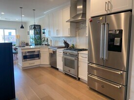 163 Leyden St, Unit 2 in Boston, MA - Building Photo