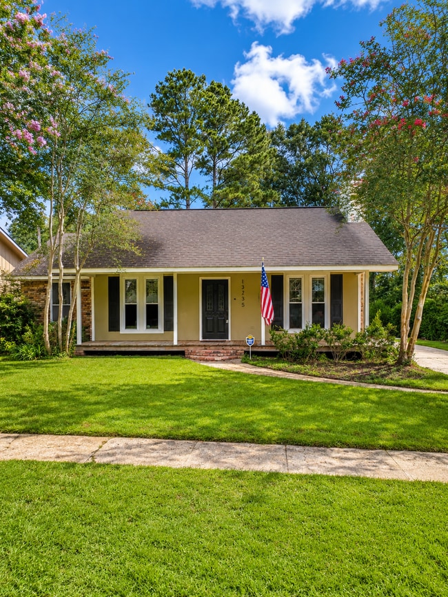 property at 13235 Country Park Ave