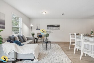 7655 Mailes Ct in Jacksonville, FL - Building Photo - Building Photo