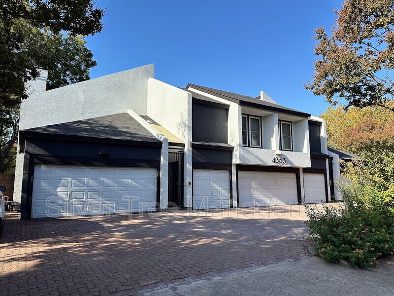 4333 Bowser Ave in Dallas, TX - Building Photo
