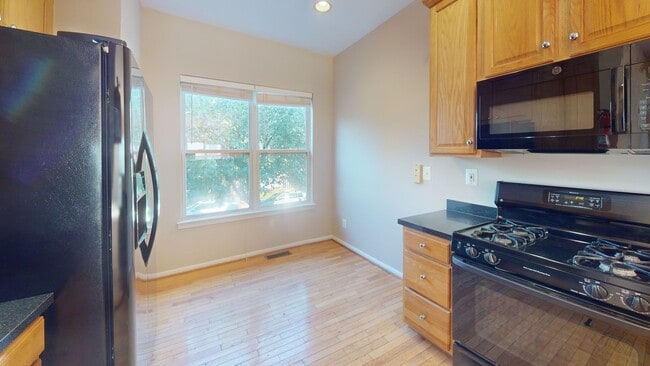 2120 12th St NW in Washington, DC - Building Photo - Building Photo