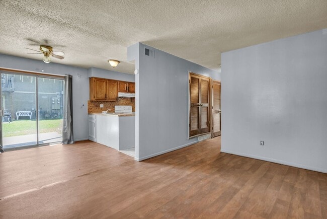 8626 Lane Ave in Raytown, MO - Building Photo - Building Photo