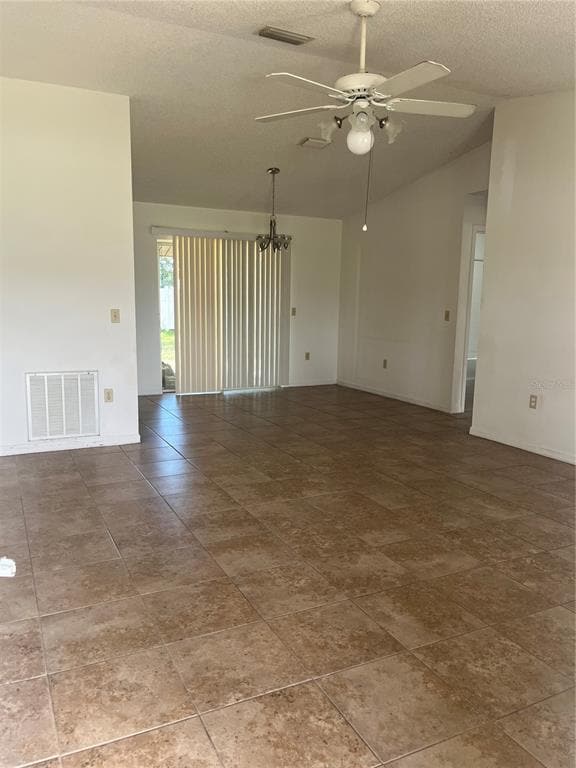 1585 Triangle Dr in Mount Dora, FL - Building Photo - Building Photo