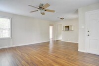 2713 W Bewick St in Fort Worth, TX - Building Photo - Building Photo