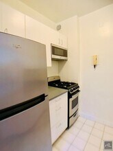 EAST 55 STREET, Unit 7B in New York, NY - Building Photo - Building Photo