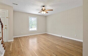 48 Fox Run Ln in Autryville, NC - Building Photo - Building Photo