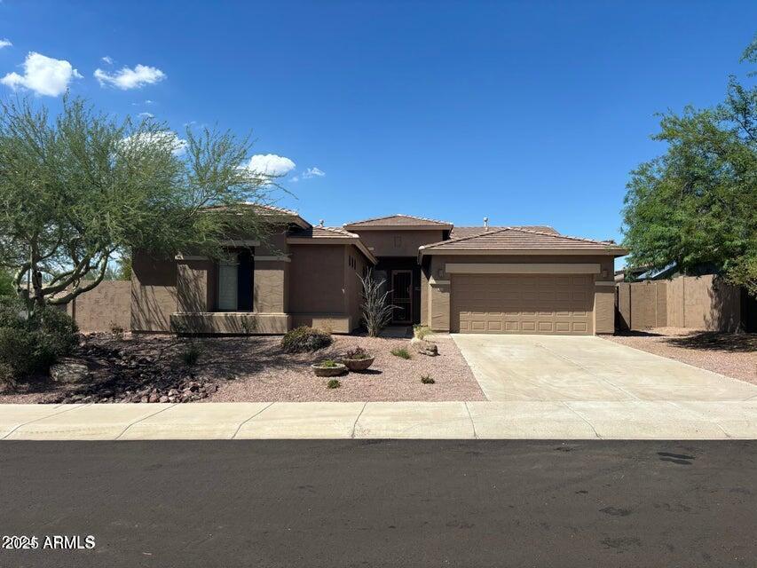 18654 W Capistrano Ave in Goodyear, AZ - Building Photo