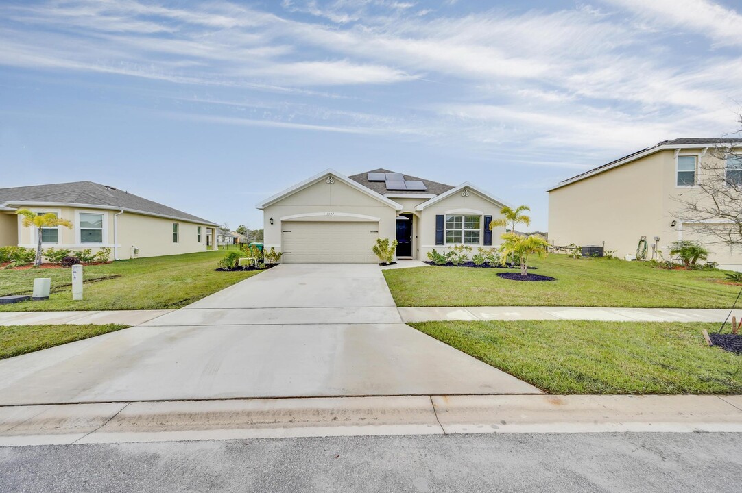 3327 Homestead Dr in Fort Pierce, FL - Building Photo