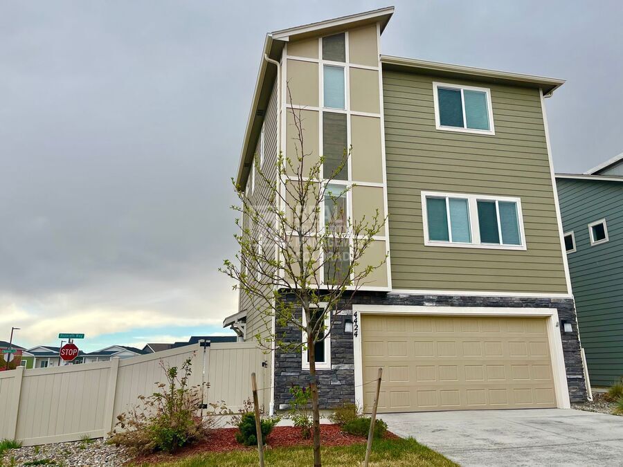 4424 Samaritan Lp in Colorado Springs, CO - Building Photo