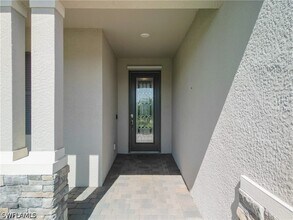 19758 The Pl Blvd in Estero, FL - Building Photo - Building Photo