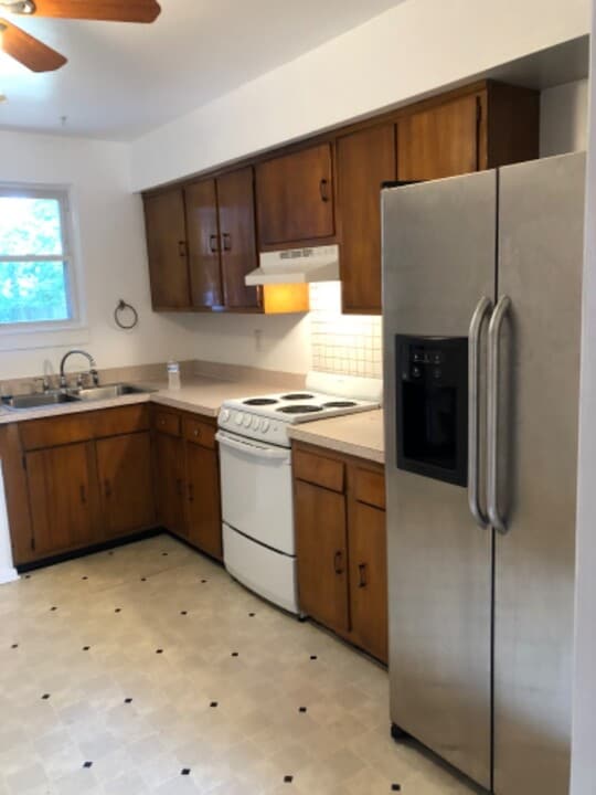 2254 Wolf St in Virginia Beach, VA - Building Photo