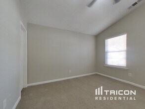 225 Silver Fox Trail in Dallas, GA - Building Photo - Building Photo