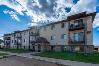 Prairie Park in West Fargo, ND - Building Photo - Building Photo