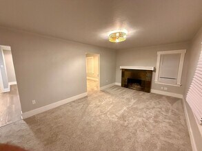 3712 S 10th St in Tacoma, WA - Building Photo - Building Photo