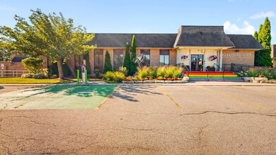 Berkshire Apartments & Townhomes in London, ON - Building Photo - Building Photo