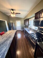 25 Mansion Ave in Yonkers, NY - Foto de edificio - Building Photo