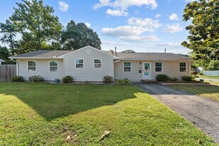 780 Meade Ln in Virginia Beach, VA - Building Photo