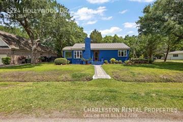 property at 1224 Hollywood Dr