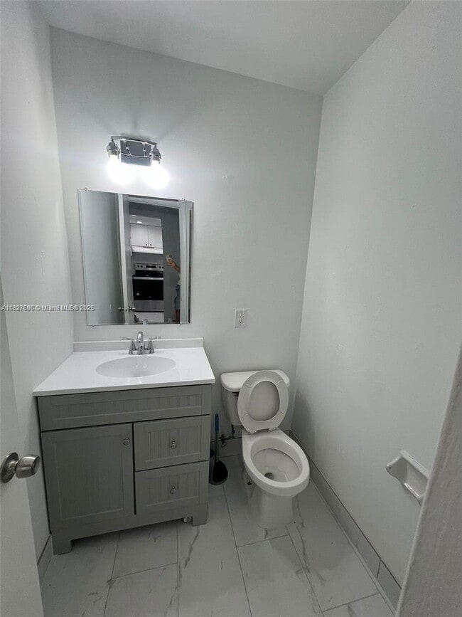 201 SE 6th Ave in Pompano Beach, FL - Building Photo - Building Photo