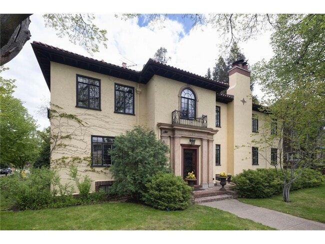 1769 Dupont Ave S in Minneapolis, MN - Building Photo - Building Photo