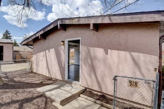 918 S Arcadia St in Colorado Springs, CO - Building Photo - Building Photo