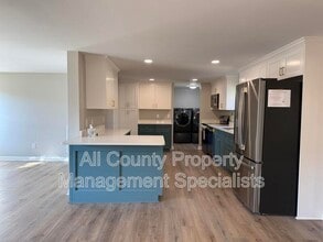 1055 Motley Rd in Hopkins, SC - Building Photo - Building Photo