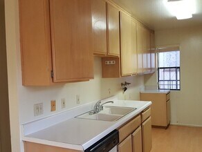 820 S Orange Grove Ave in Los Angeles, CA - Foto de edificio - Building Photo