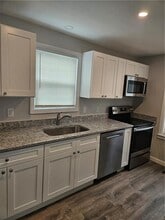 83 John St in Westerly, RI - Building Photo - Building Photo