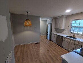 4922 Emerald Bay Dr in Northport, AL - Building Photo - Building Photo