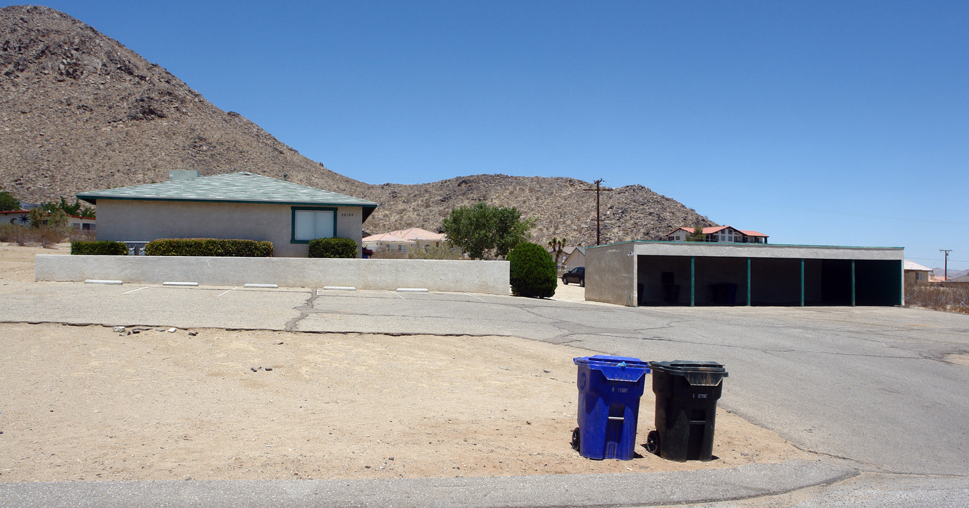 20194 Otoe Rd in Apple Valley, CA - Building Photo