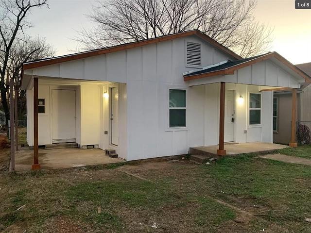 616 E Murray St in Denison, TX - Building Photo