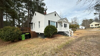 302 Lee St in Franklinton, NC - Building Photo - Building Photo