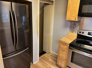 5242 Patrick Henry Dr in Baltimore, MD - Building Photo - Building Photo