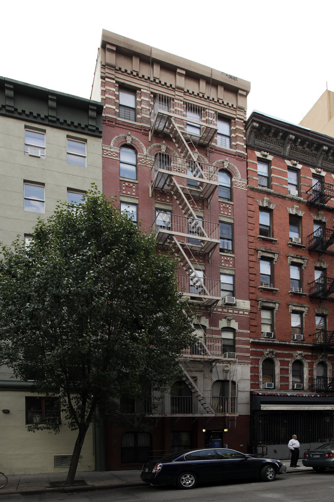 142 Ludlow St in New York, NY - Building Photo - Building Photo