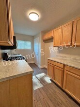 1300 E Division St in Springfield, MO - Building Photo - Building Photo