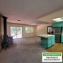 20 Turpentine Dr in Nevada City, CA - Building Photo - Building Photo