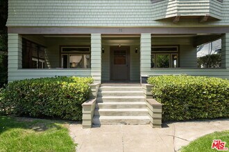 21 Park Ave in Los Angeles, CA - Building Photo - Building Photo