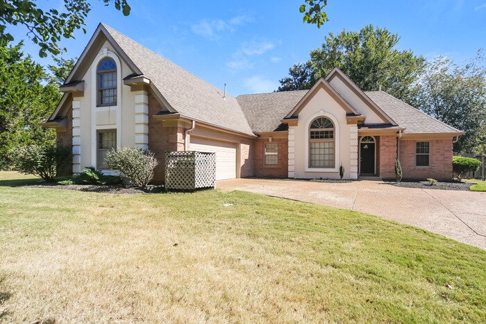 554 N Sanga Rd in Memphis, TN - Foto de edificio