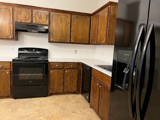 6205 14th St in Lubbock, TX - Foto de edificio - Building Photo