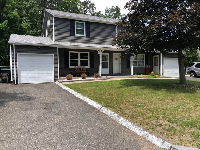 54 Kamuda St